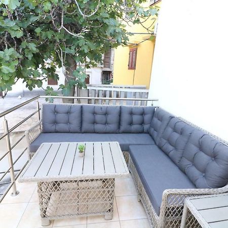 Apartment Porto With Terrace บัชกา ภายนอก รูปภาพ
