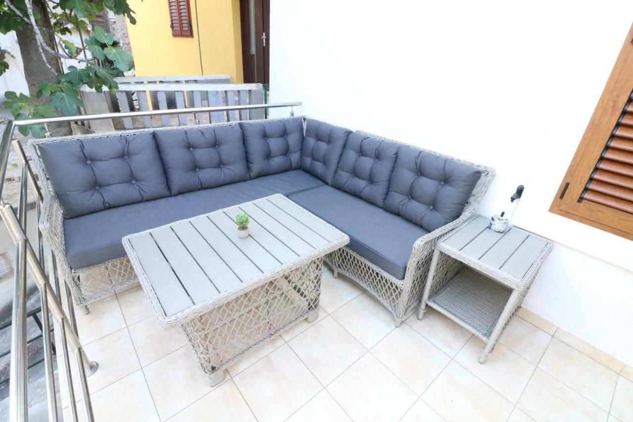 Apartment Porto With Terrace บัชกา ภายนอก รูปภาพ